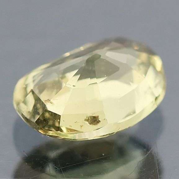 Glittering .99ct wheat blonde Sapphire