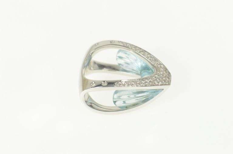 18K White Gold 5.00 Ctw Pave VS Diamond Modernist Blue Glass Ring