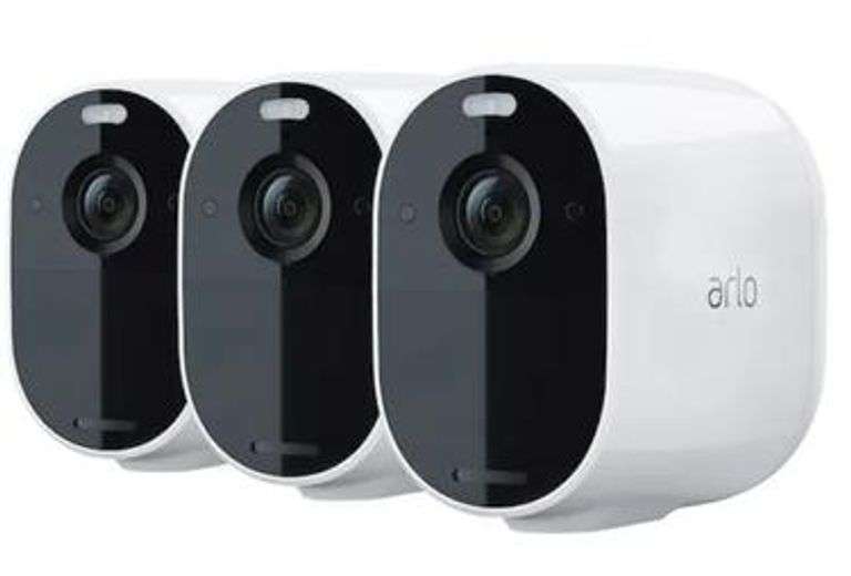 Arlo Essential Wireless Spotlight Camera 3Packs