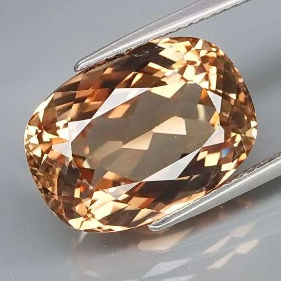 Amazing 14.95ct amber Imperial Topaz