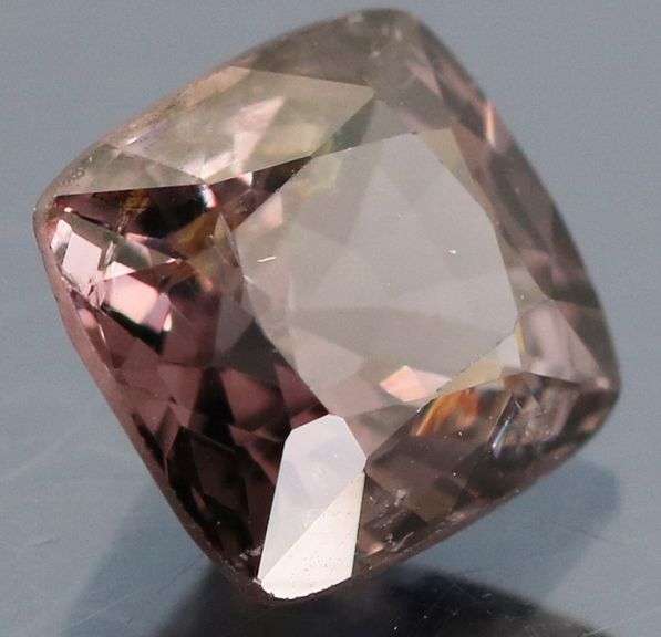 Silver violet 1.77ct Myanmar Spinel
