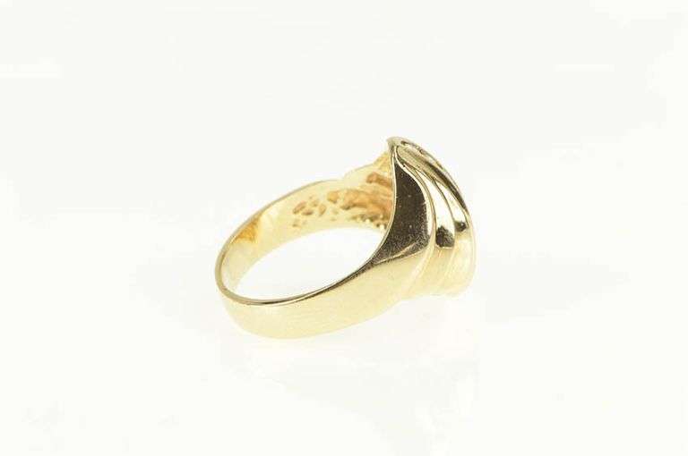 14K Yellow Gold 0.15 Ctw Diamond Wavy Grooved Statement Ring