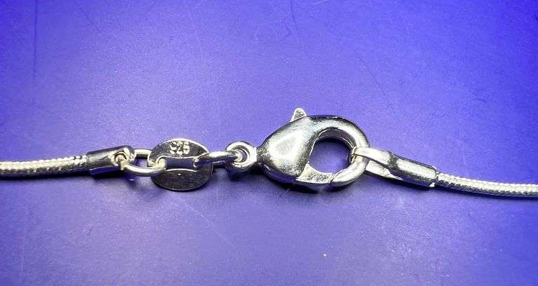 Ladies Natural 2.5 Ct Ruby Pendant