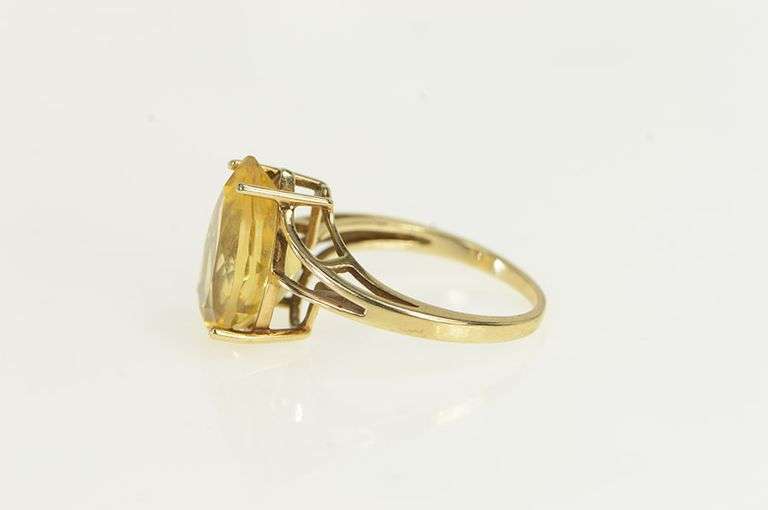 10K Yellow Gold Pear Citrine Solitaire Bypass Cocktail Ring