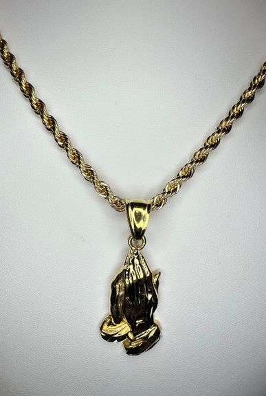 Beautiful 14 Kt Gold Plated Serenety Prayer Hands Pendant