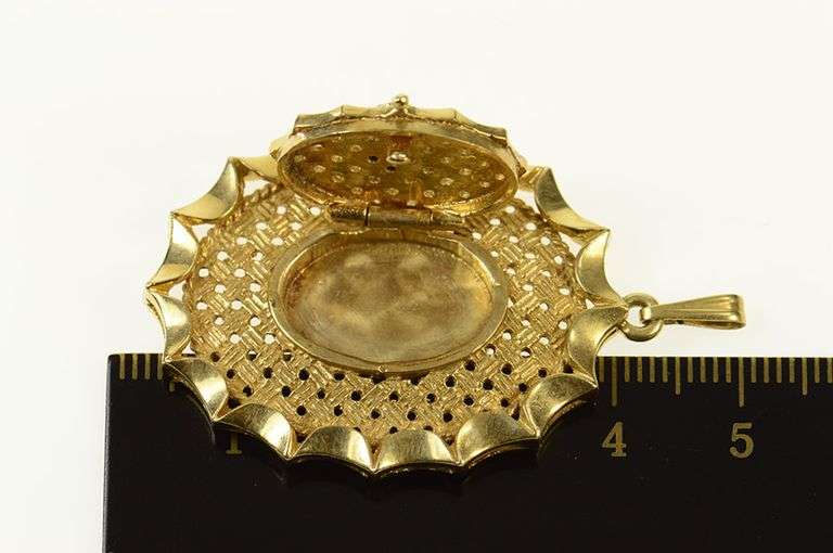 14K Yellow Gold Retro Ornate Scalloped Ruby Oval Locket Pendant