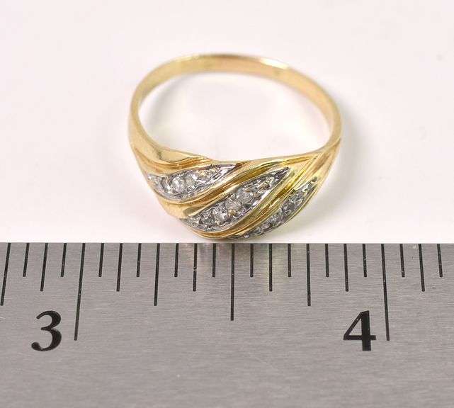 Darling Diamond Dome Top Ring in 14K Yellow Gold