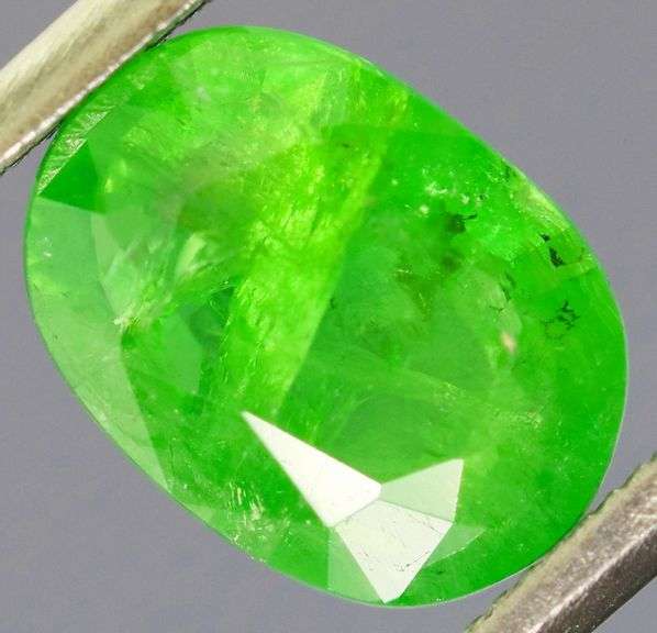 Lime green 1.72ct untreated Tanzanian Tsavorite Garnet