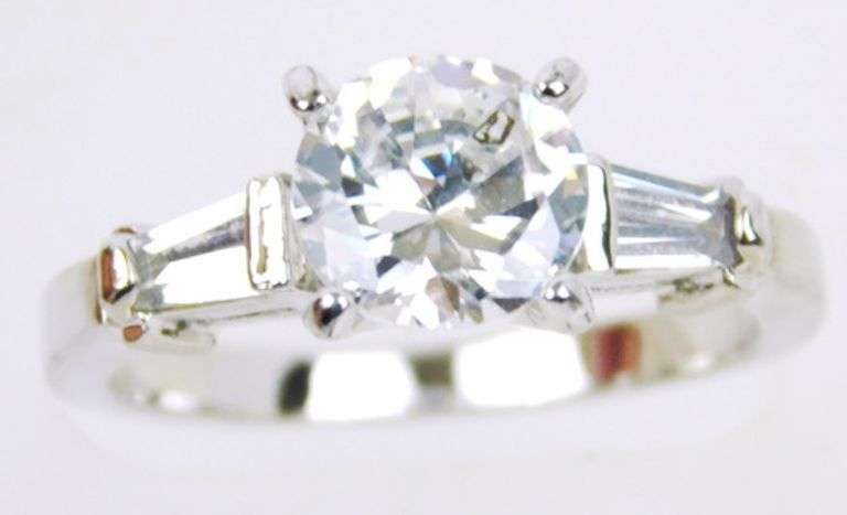 14K White Gold Large Cubic Zirconia Ring, Size 8