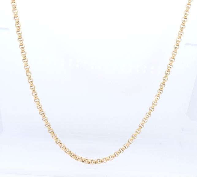 Modern and Chic 18kt Yellow Gold Rolo Chain Necklace