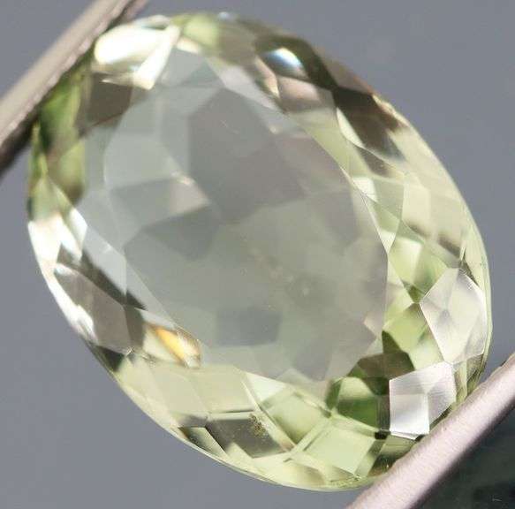 Excellent 13.11ct platinum green Amethyst
