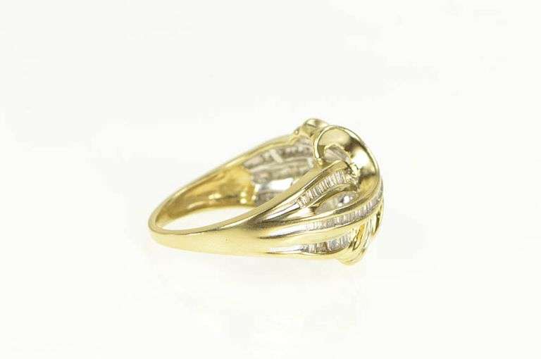 10K Yellow Gold 1.00 Ctw Baguette Diamond Wavy Statement Ring