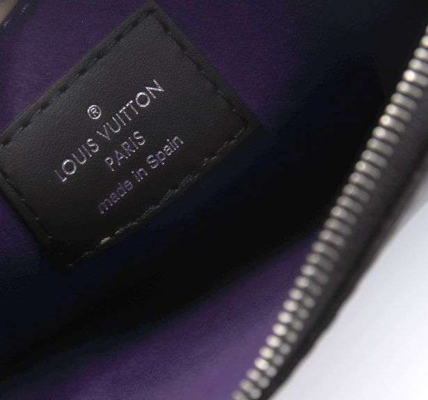 Preowned Louis Vuitton Limited Edition Black Epi Wristlet Clutch