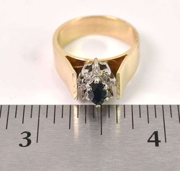 Fantatstic Blue Sapphire and Diamond Ring in 14K Yellow Gold