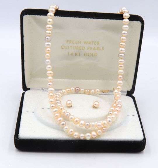 Set of Fresh Water Pearl Necklace, Bracelet and Stud Earrings