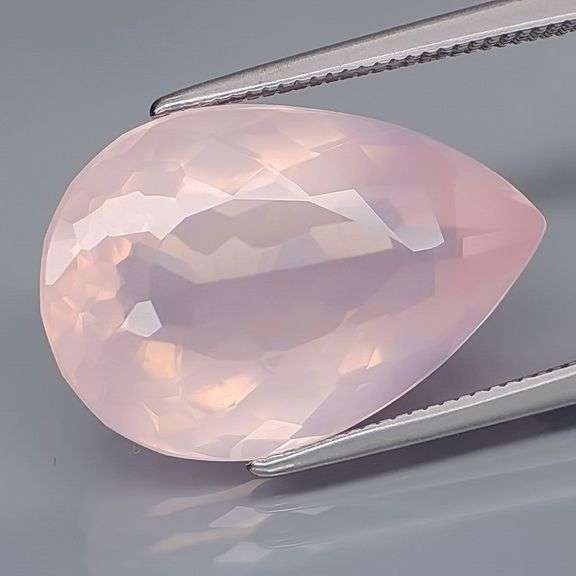 Large 11.40ct untreated pink rose Quartz