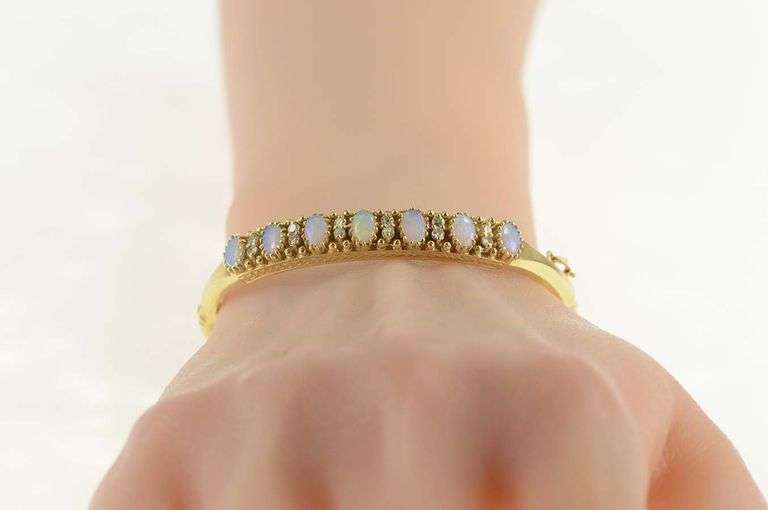 14K Yellow Gold 2.36 Ctw Oval Natural Opal Diamond Bangle Bracelet