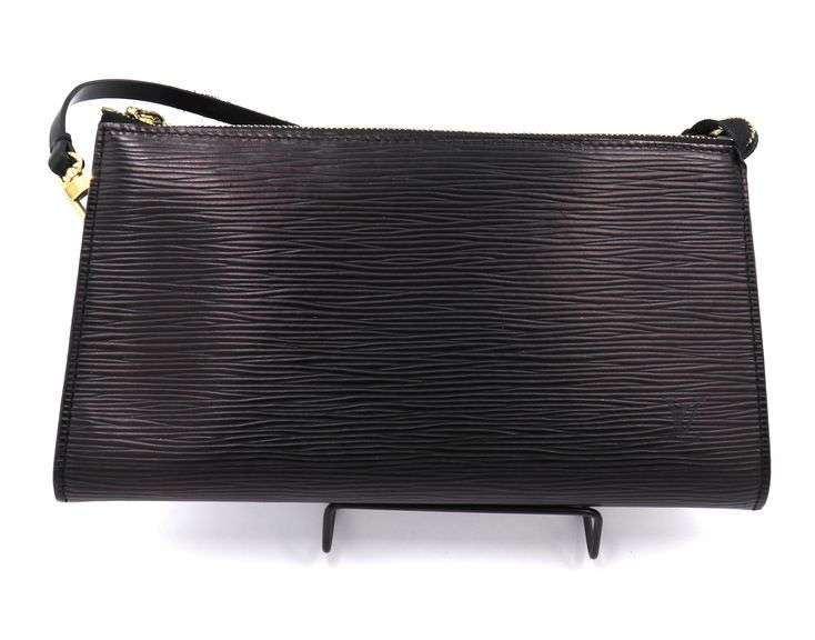 Louis Vuitton Black Epi Pouchette