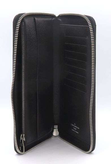 Authentic Designer Louis Vuitton Damier Graphite Canvas Vertical Wallet