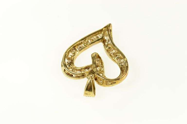 10K Yellow Gold 1.00 Ctw Diamond Classic Heart Love Pendant