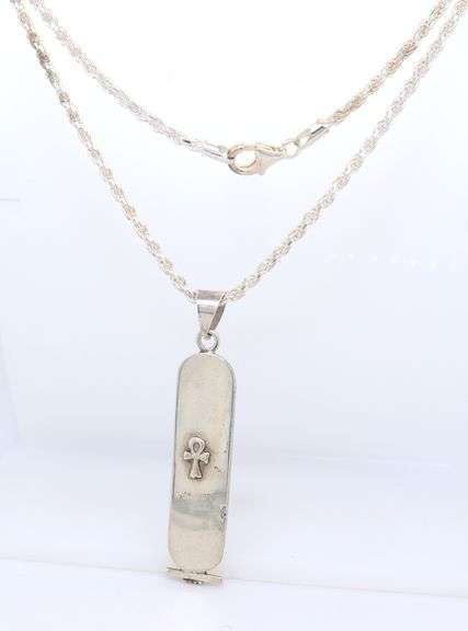 Vintage Sterling Silver Pendant on Chain Necklace