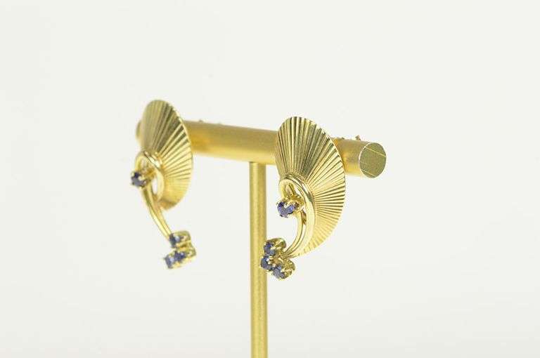 14K Yellow Gold 1960's Sapphire Ornate Grooved Swirl Drop Earrings