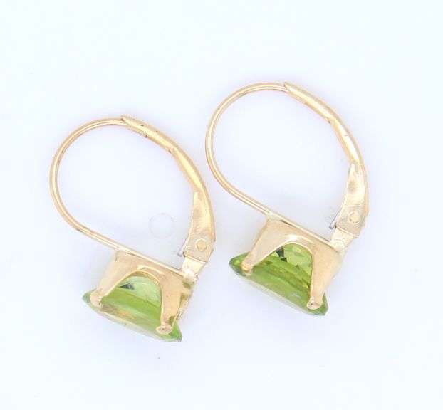 Fantastic Yellow Gold 2.70ctw Peridot Earrings