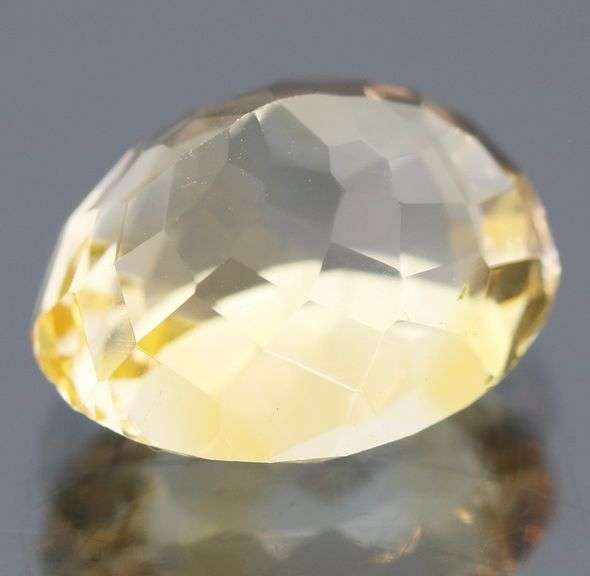 Amazing 7.29ct golden yellow unheated Citrine