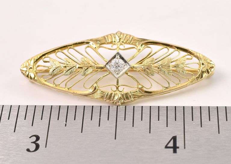 Beautiful Yellow Gold Diamond Brooch