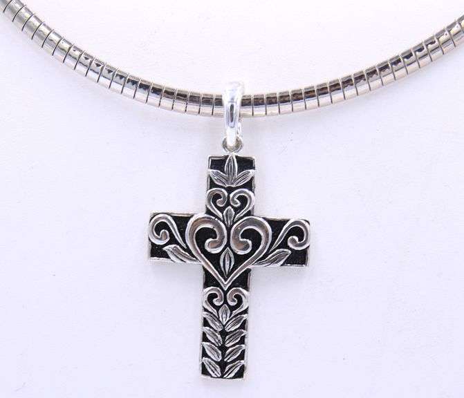 Italian Sterling silver 3mm Omega Chain with Cross Pendant