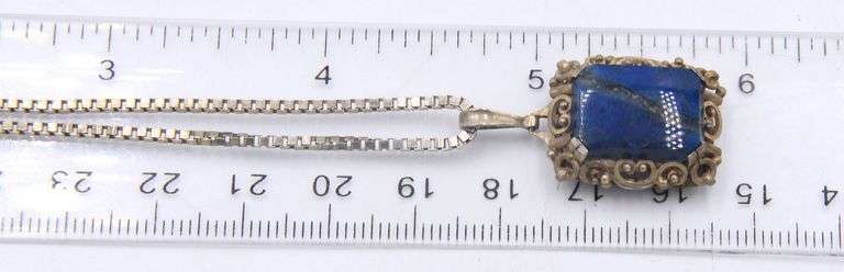 Vintage 925 Sterling Silver Lapis Pendant on Italian Box Chain Necklace