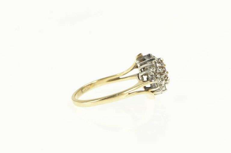 14K Yellow Gold 0.45 Ctw Oval Natural Ruby Diamond Cluster Ring