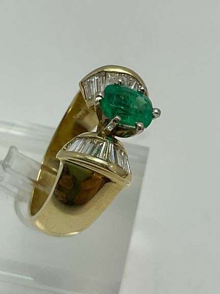 CERTIFIED 14K YELLOW GOLD DIAMOND AND EMERALD RING