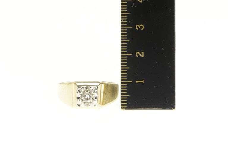 10K Yellow Gold 0.20 Ctw Diamond Squared Men's Wedding Ring