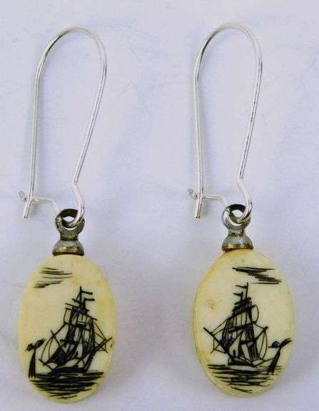 Vintage Sterling Scrimshaw Dangly Earrings