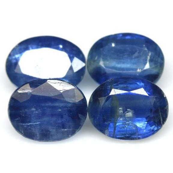 Beautiful 13.70ct sapphire blue Kyanite set