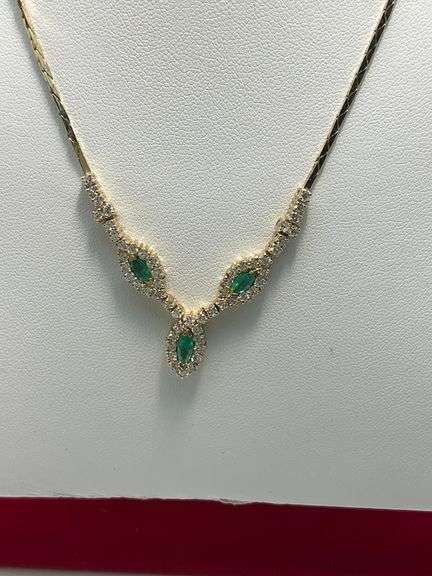 CERTIFIED BRAND NEW 14K GOLD DIAMOND AND EMERALD NECKLACE