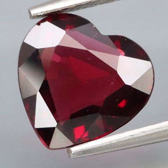 Amazing 2.14ct UNTREATED cherry red Rhodolite Garnet