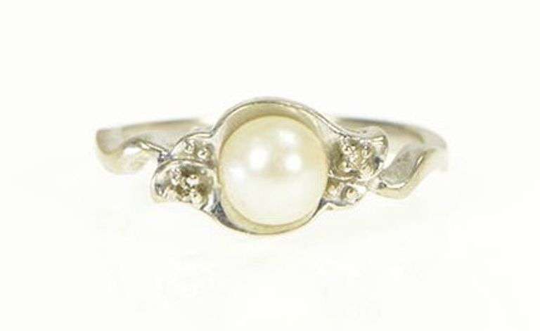 10K White Gold Pearl Diamond Accent Classic Bypass Ring