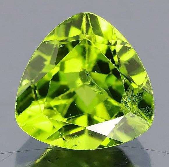 Trillion cut 2.88ct top Burma green untreated Peridot
