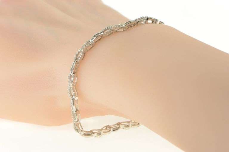 10K White Gold 1.65Ctw Diamond Encrusted Infinity Link Tennis Bracelet