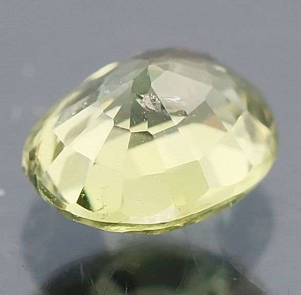 Top tier .92ct wheat blonde Sapphire