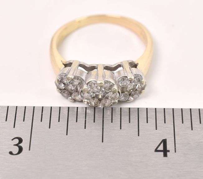 Elegant 14K Yellow Gold Diamond Ring