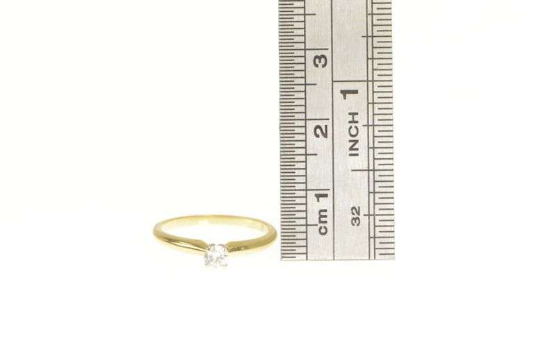 18K Yellow Gold Diamond Solitaire Classic Simple Engagement Ring