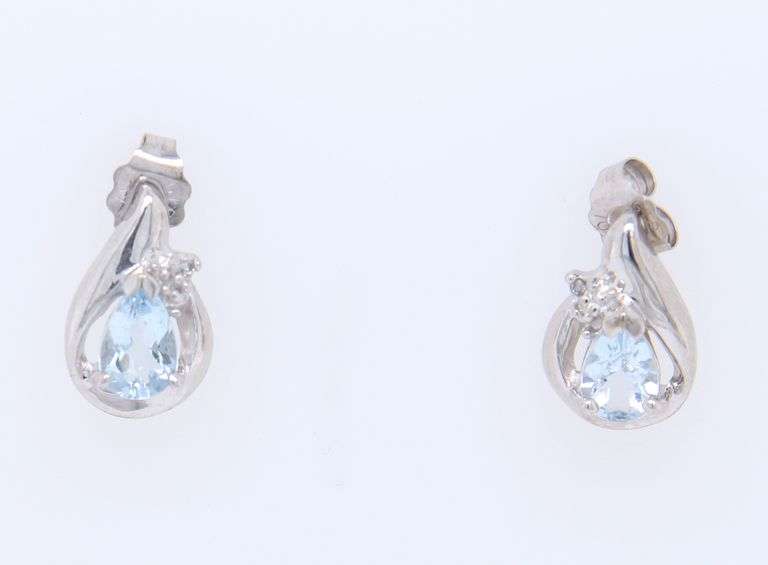 Set of White Gold Pear Shaped Blue Stone and Diamond Necklace and Earrings