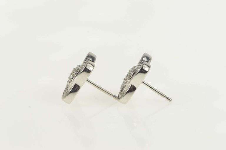 10K White Gold 0.20 Ctw Diamond Knot Twist Atom Stud Earrings