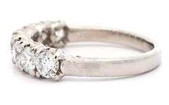 1.40ctw Round Diamond Seven Stone Wedding Band Ring in Platinum