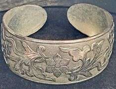 Huge 32.9 Gram Vintage Scrolling Silver Cuff Bangle Bracelet