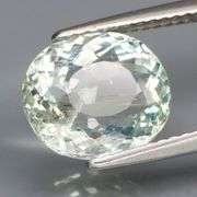 Glittering 2.85ct platinum Aquamarine