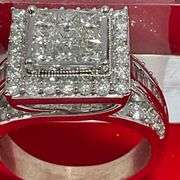CERTIFIED 14K WHITE GOLD AND DIAMOND RING. 2.50 CARATS